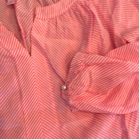 🌸 Lilly Pulitzer Moxy 100% Silk Shirt Small - Picture 3 of 8